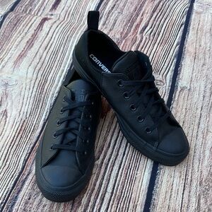 Converse woman's All-Black Sneakers